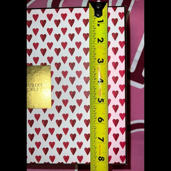♥️NWT VICTORIA’S SECRET BOX♥️ - Picture 3 of 12